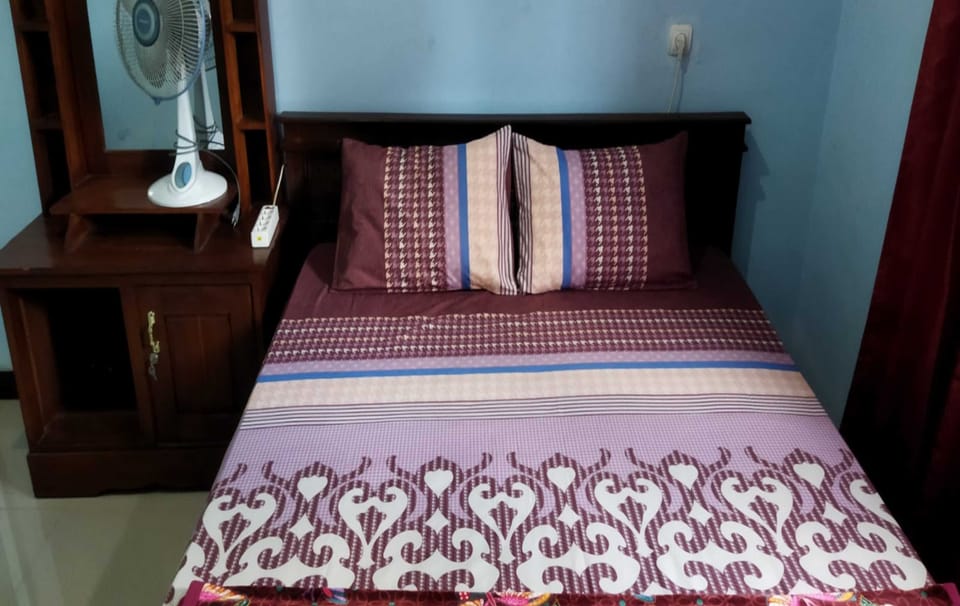 Deluxe Double Room | Desk
