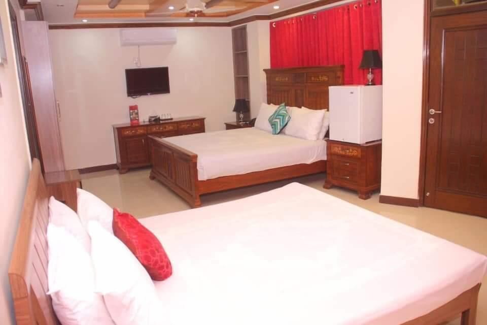 Family Room | Free WiFi