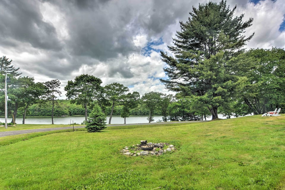 Yard | Fire Pit