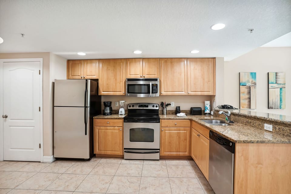 Fully equipped kitchen