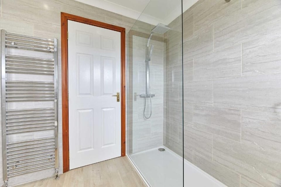 Cheviot View, North Sunderland - Host & Stay