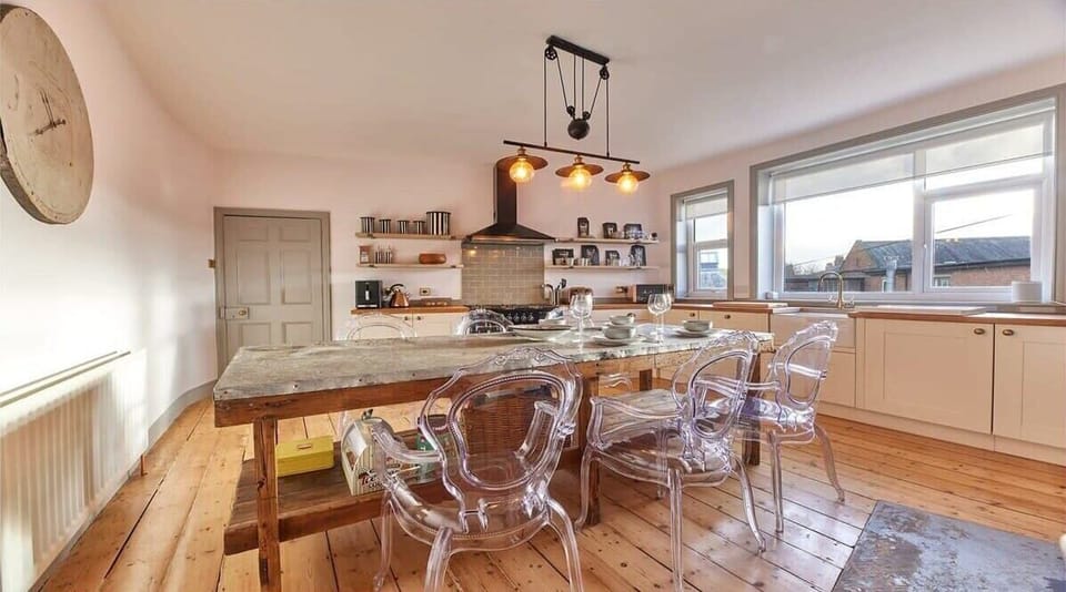 Peacock House, Tynemouth - Host & Stay