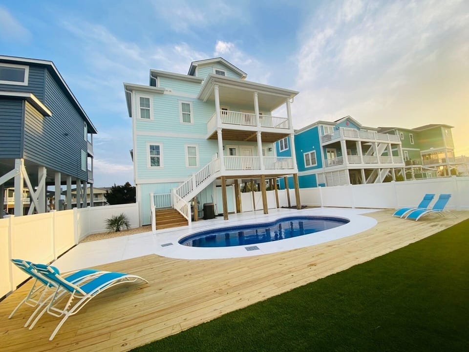 House, 5 Bedrooms | Pool | Outdoor pool, a heated pool