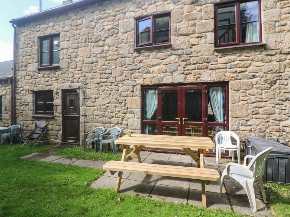 Cottage | Outdoor dining