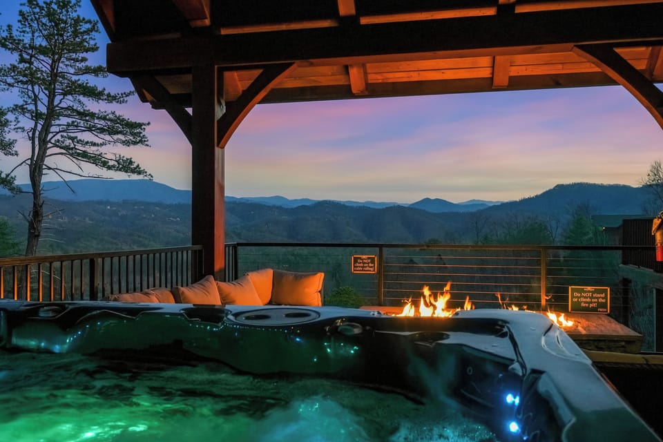 Soak, relax & enjoy the Smoky Mountain views