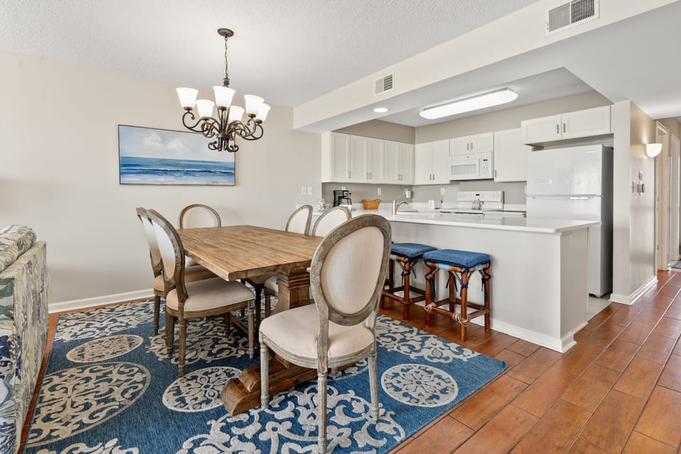 Architecture, Building, Dining Room, Dining Table, Furniture