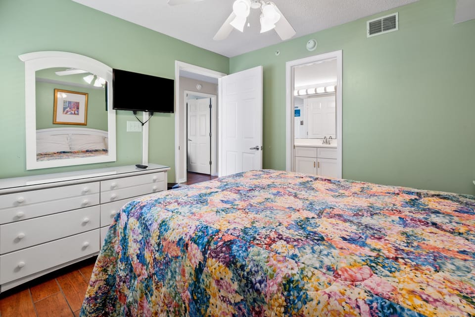 Indoors, Bed, Furniture, Screen, Home Decor