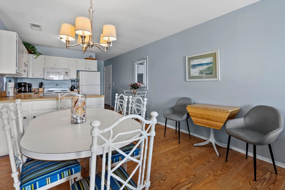Dining Room, Dining Table, Furniture, Indoors, Table