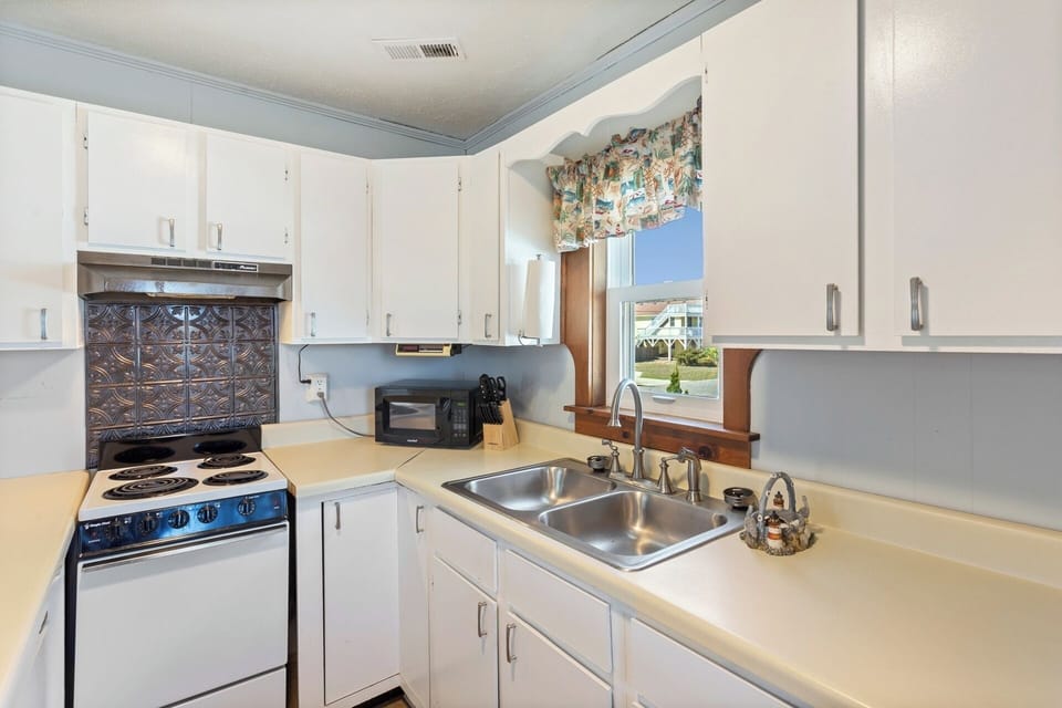 The modern Kitchen has everything you need to make a delicious meal for the whole family.
