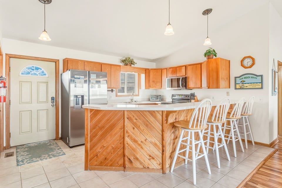 Cook up some delicious seafood in the modern Kitchen.