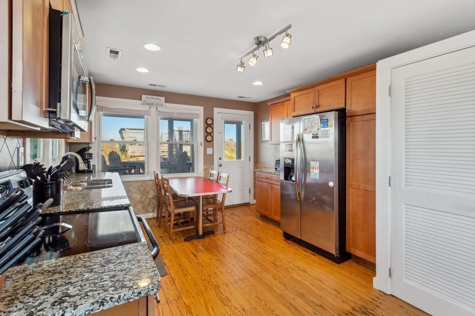 Spacious Kitchen and Dining Area with a view!