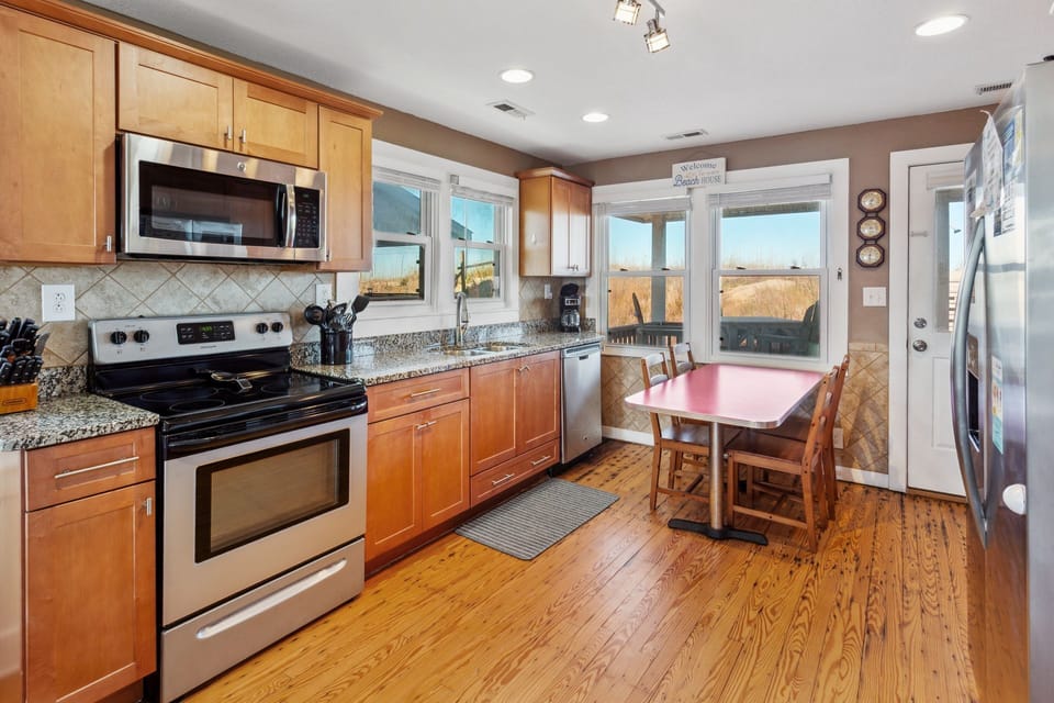 Spacious Kitchen and Dining Area with a view!