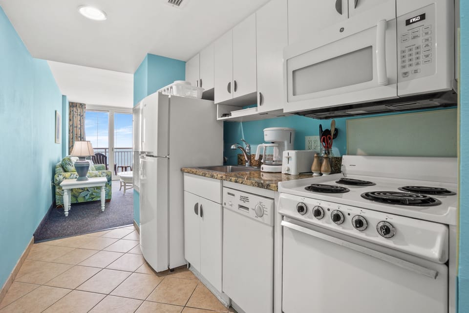 Kitchen, Indoors, Refrigerator, Microwave, Oven