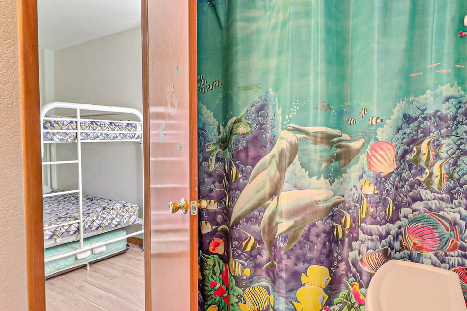 The Full Bathroom keeps everyone on the Ground Level comfortable.