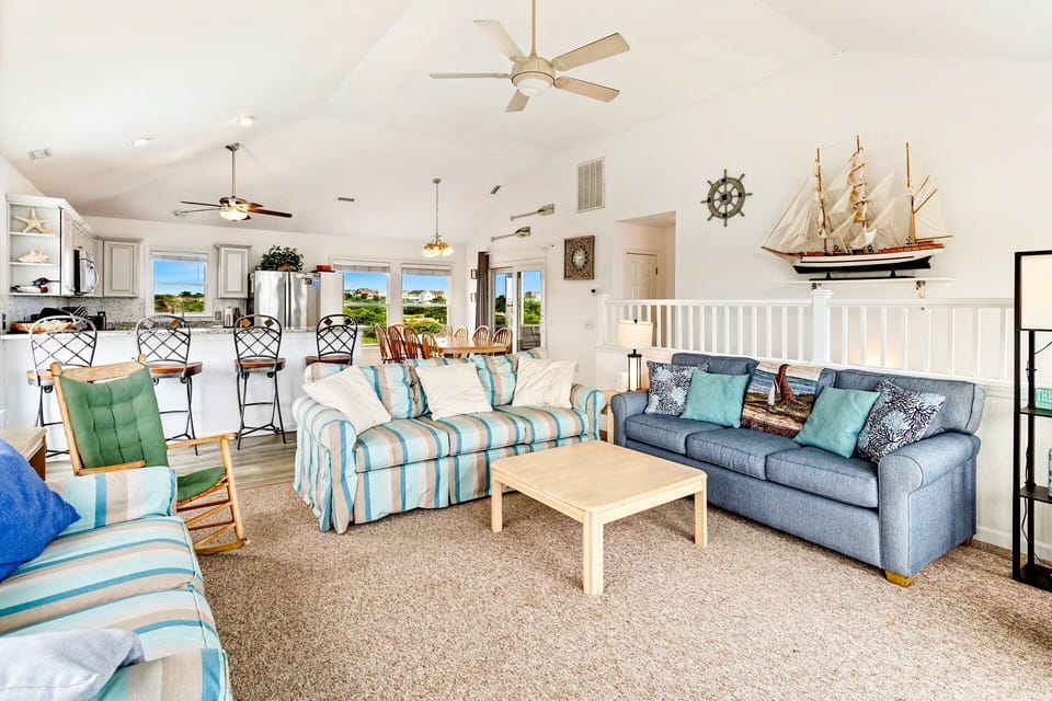 Reconnect with the family in the great room, which features a living room with large flat screen TV with Blu-Ray and stereo.