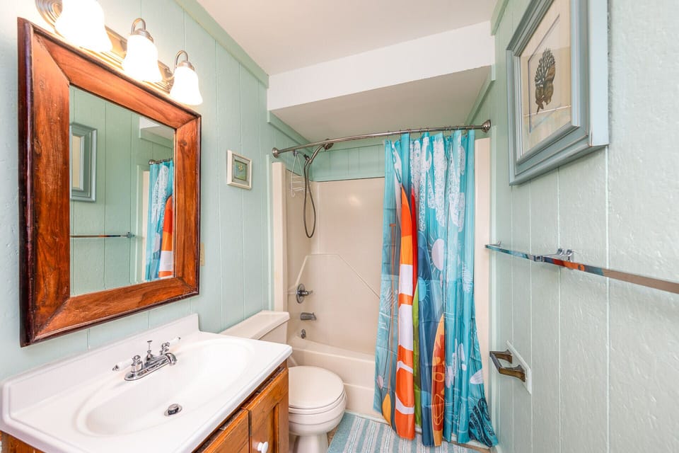 Full Bathroom