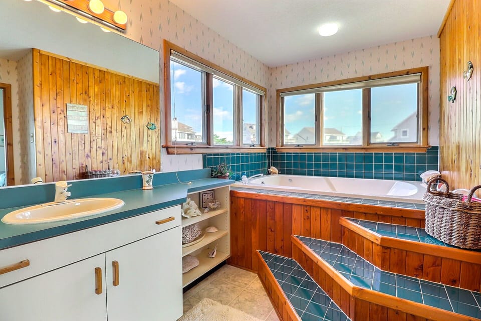 Jacuzzi Tub