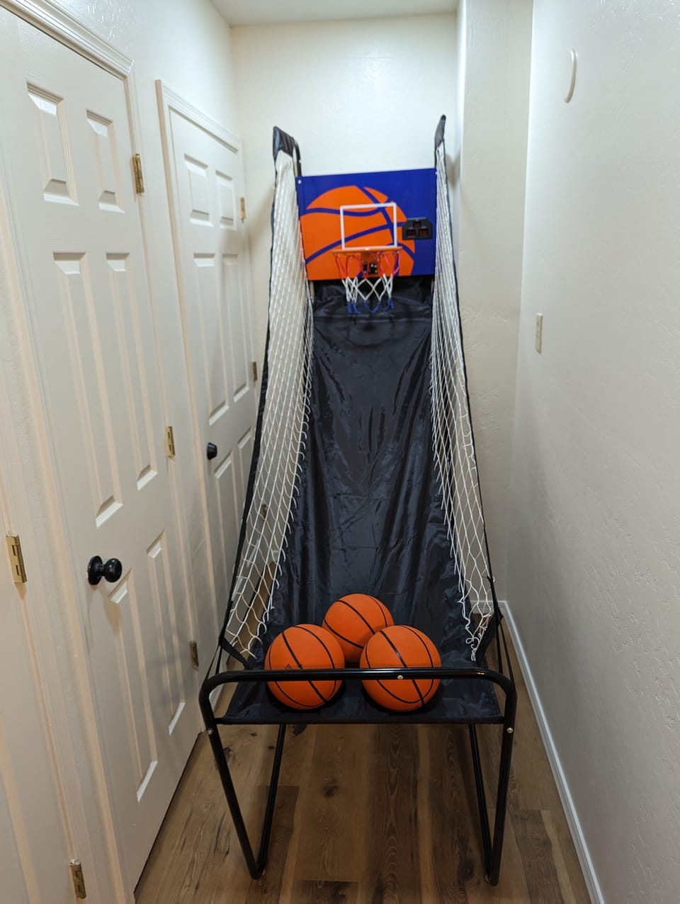 Single shot baseketball in the basement