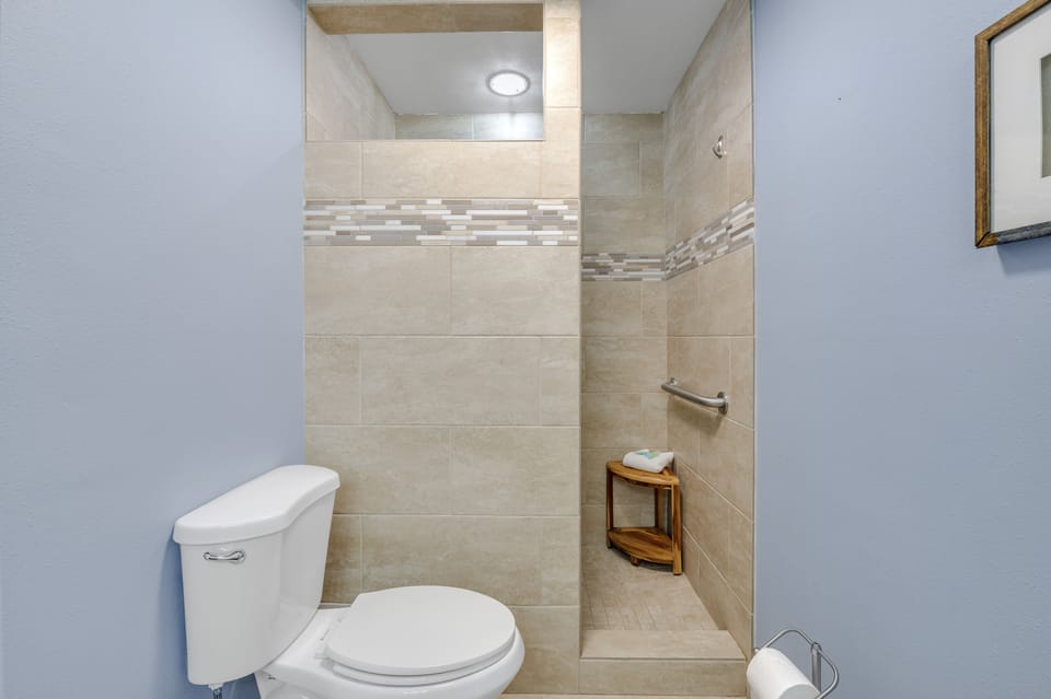 Walk in shower off the primary bath