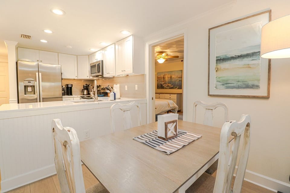 St. Augustine Beach Rentals Dining Room