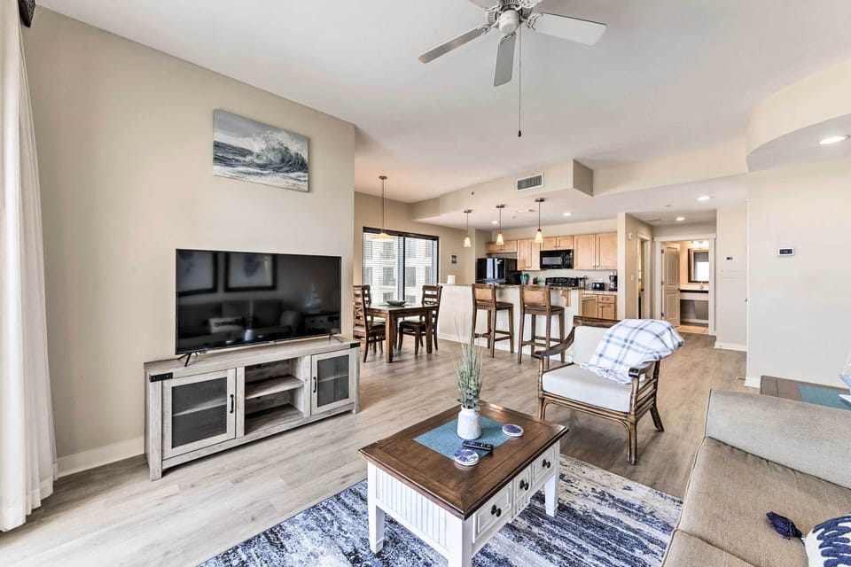 Living Room | Free WiFi | Smart TV