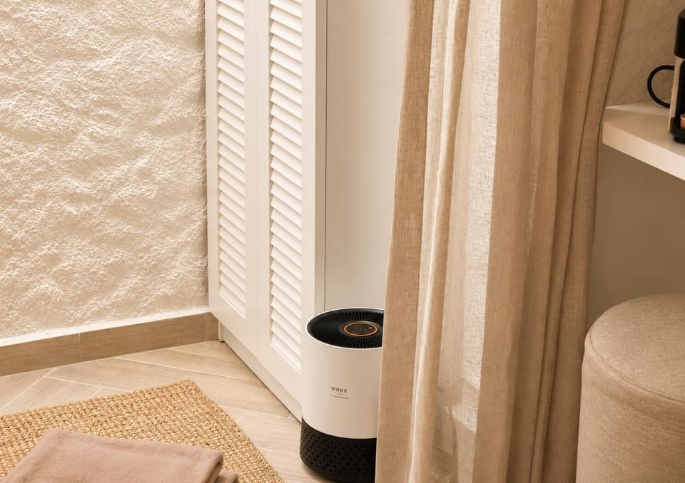 Economy Room | Premium bedding, minibar, in-room safe, blackout drapes