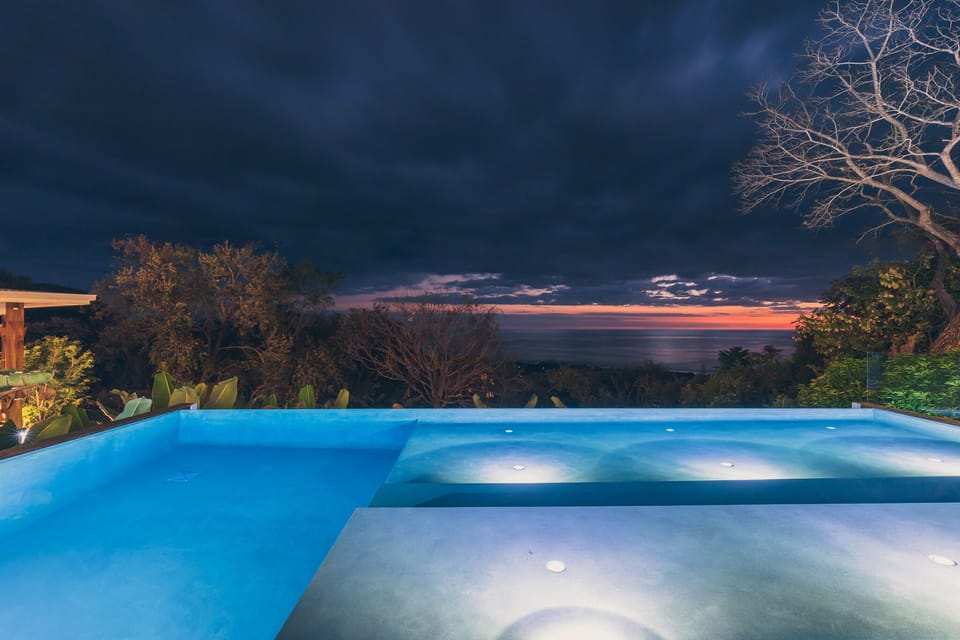 Private Pool with view (2)