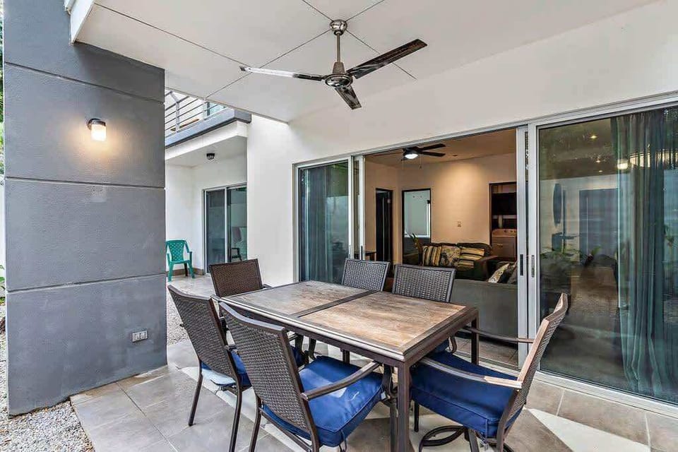 Dine al fresco with the tropical breeze.
