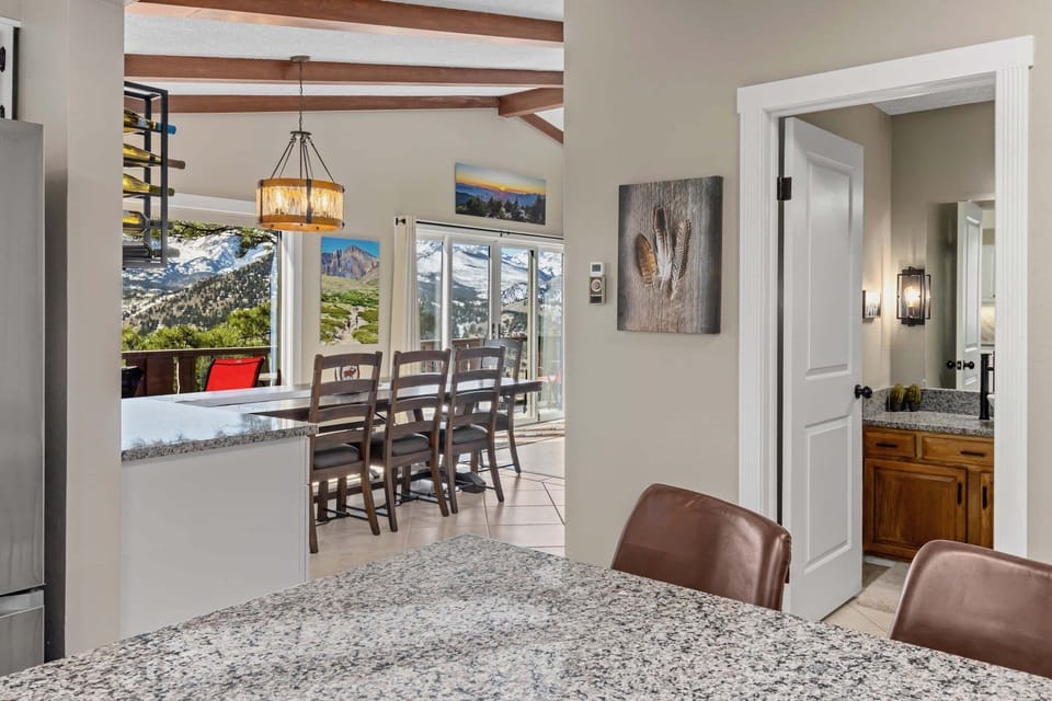Condo, 3 Bedrooms | Interior