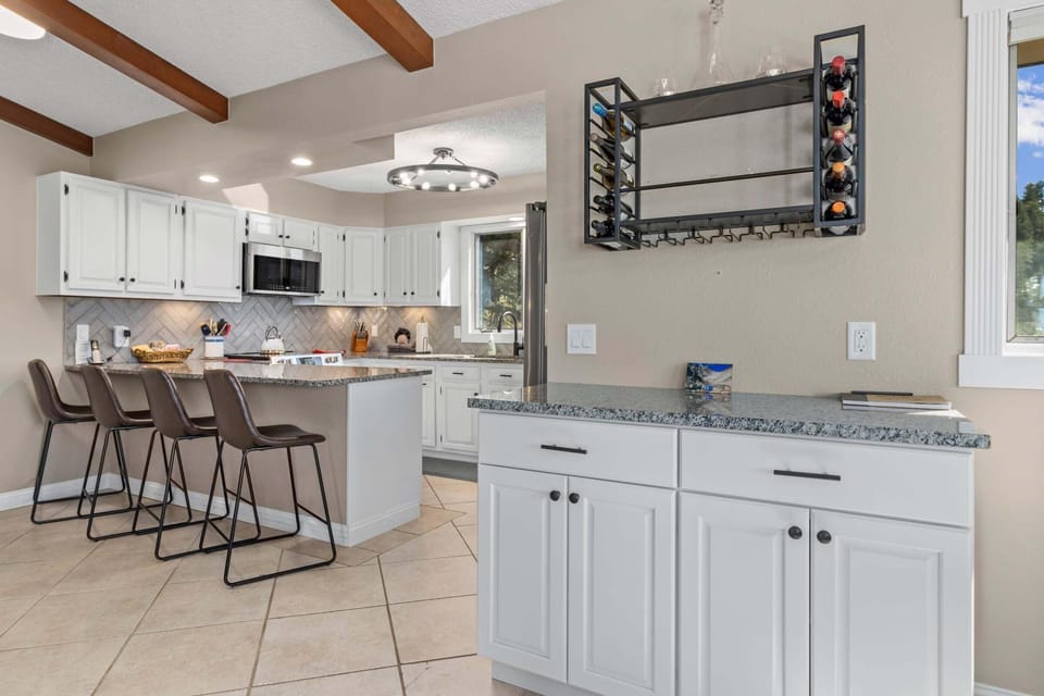 Condo, 3 Bedrooms | Private kitchen | Fridge, coffee/tea maker