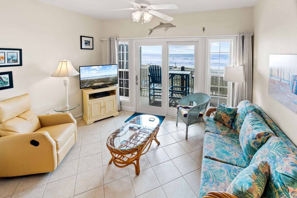 Surf-or-Sound-Realty-1007-Sea-Fantasy-Great-Room-2