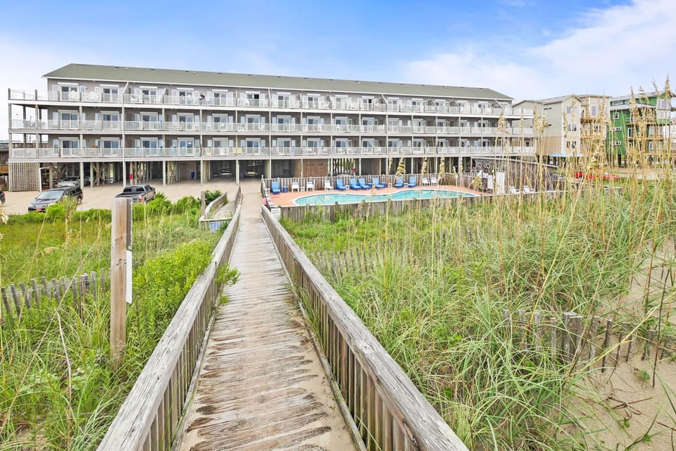 Surf-or-Sound-Realty-974-Margaritavilla-Walkway-1