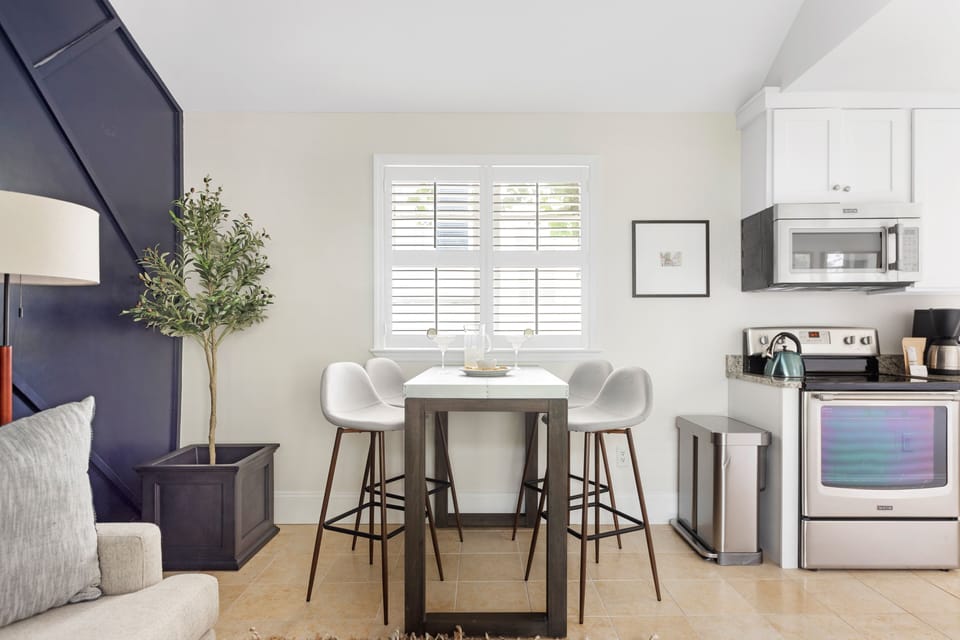 Hampton Park Oasis | Oswego Bungalow