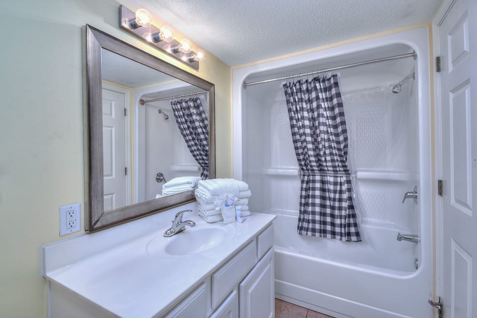 Rinse off and get ready for some more family fun after a day on the beach.