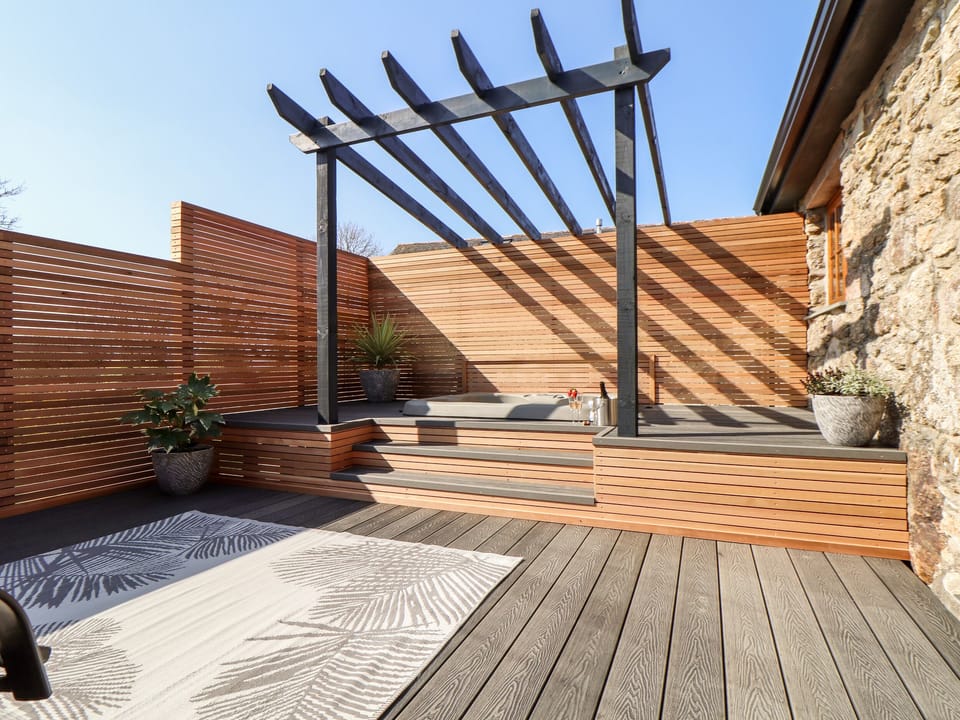 Cottage | Balcony