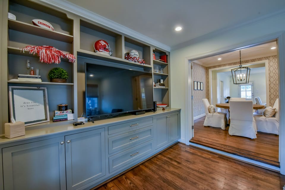 The Den - Enjoy the Alabama Game on the large Smart TV in the den!