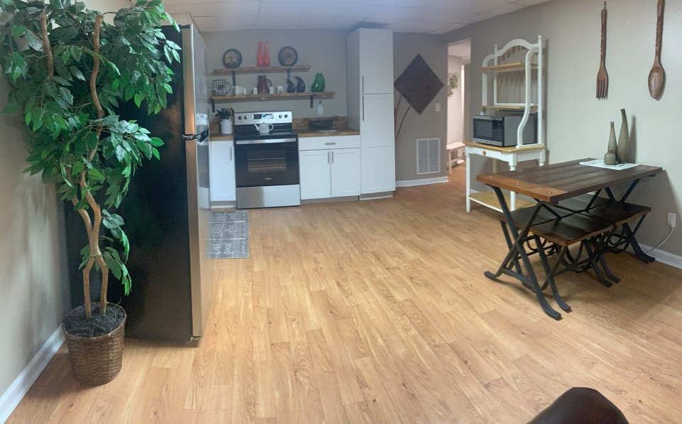 Full size microwave/fridge/range
