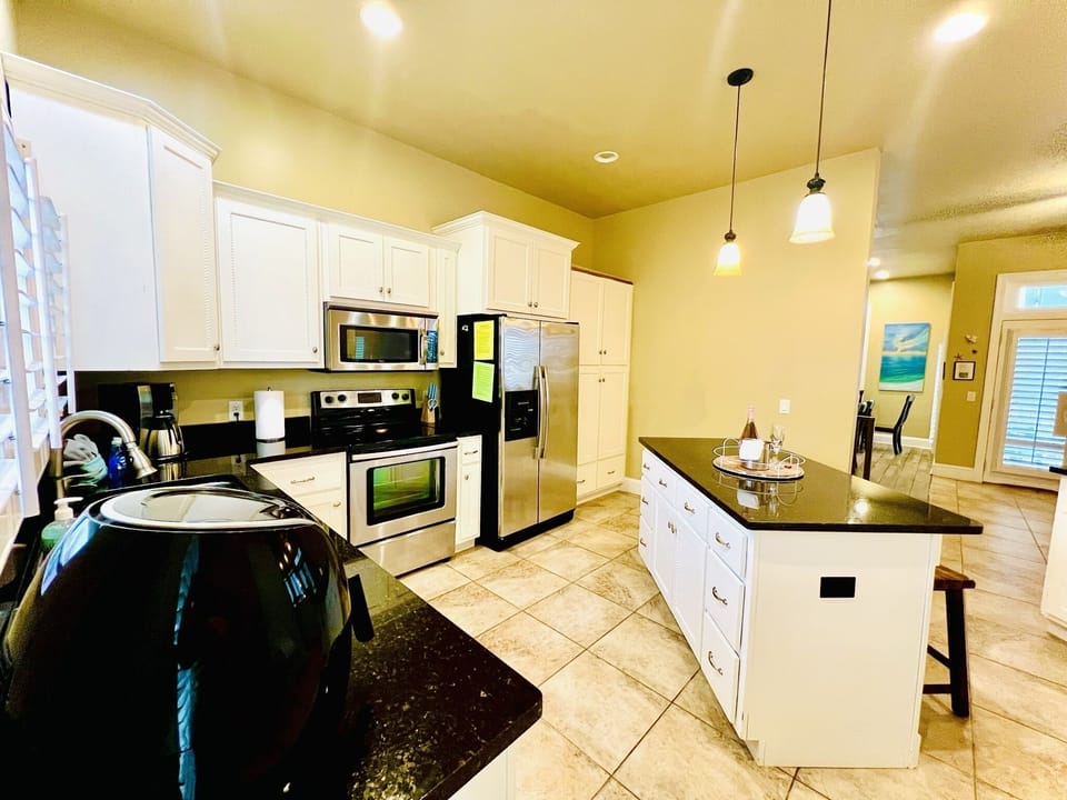 Kitchen, 2nd Floor