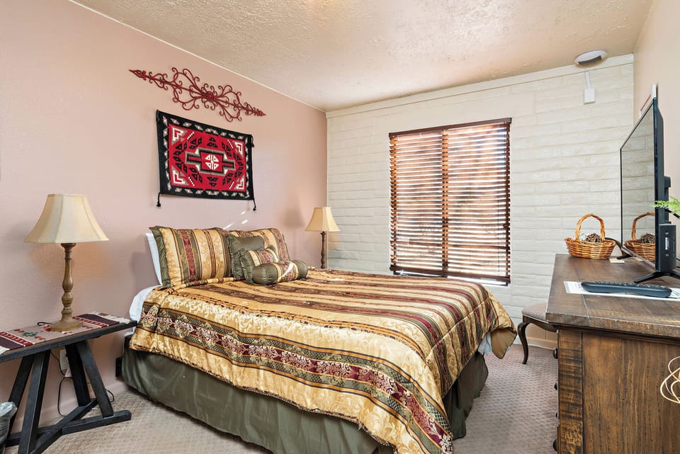 Primary Bedroom with 1 Queen Bed