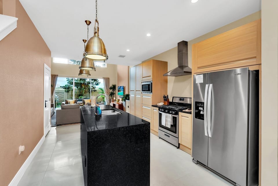 Full equipped kitchen 