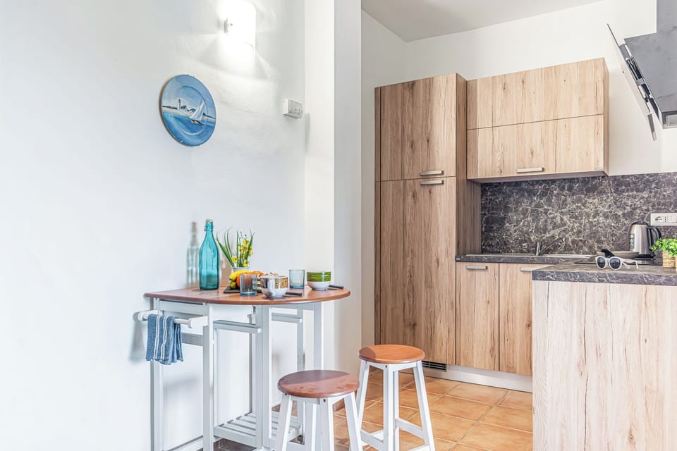 Kitchen and dining area