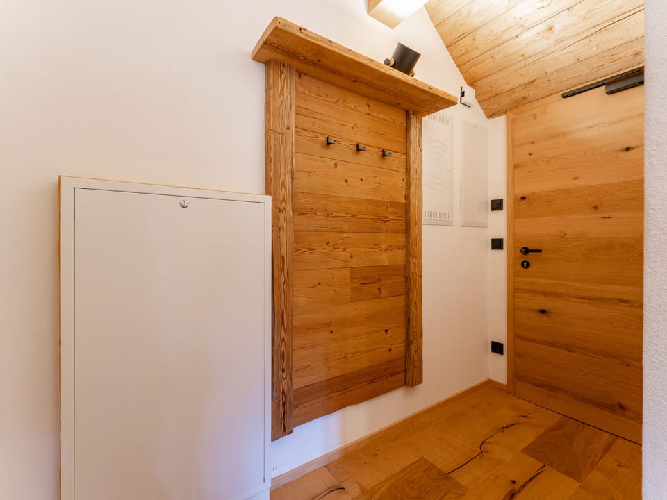 Entrance / Reception
