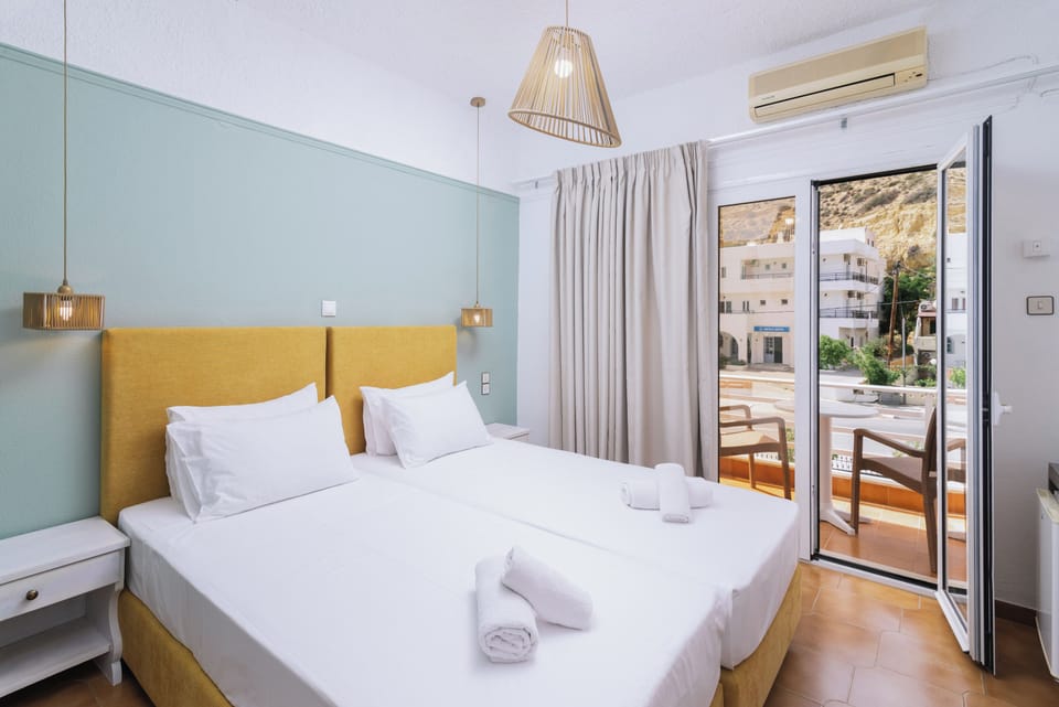 Classic Double or Twin Room | Premium bedding, Select Comfort beds, WiFi (free)