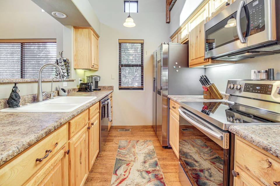 Fully Equipped Kitchen | 1st Floor | Cooking Basics | Dishware & Flatware