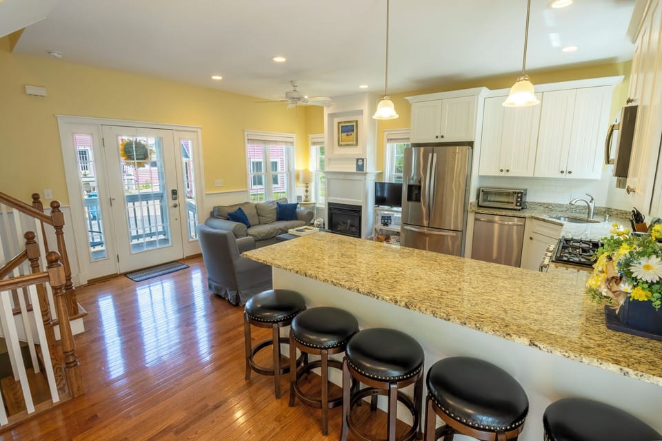 Main Level | Dining | Kitchen | Living Room