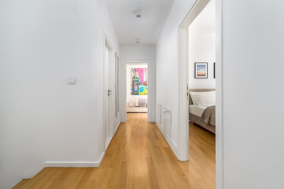 Villa Nina offers exclusively for you a 3-level interior organization connected with an indoor staircase