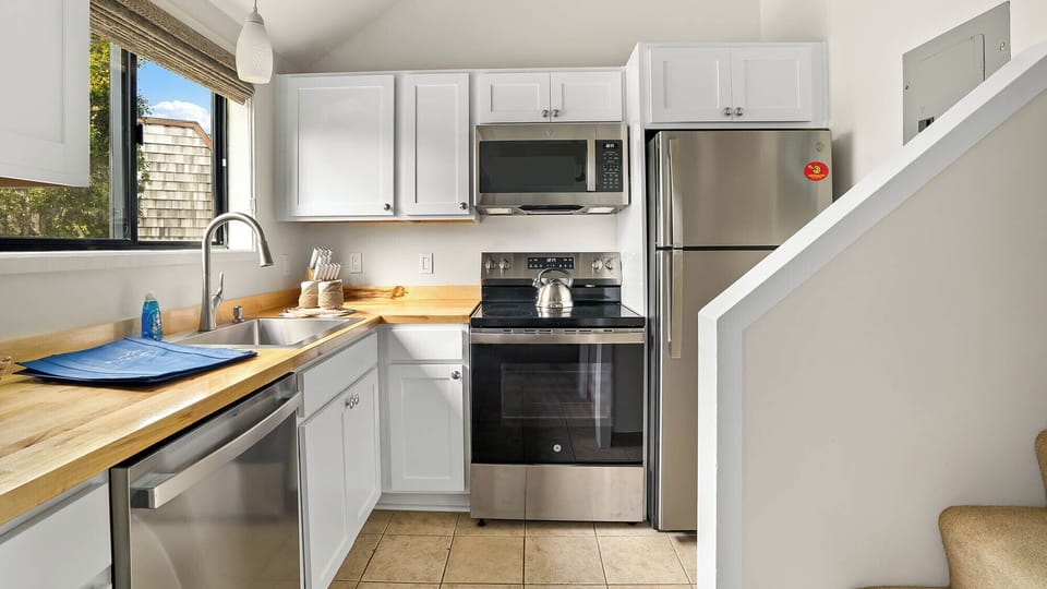 Sealodge at Princeville #G5 - Fully Equipped Kitchen - Parrish Kauai