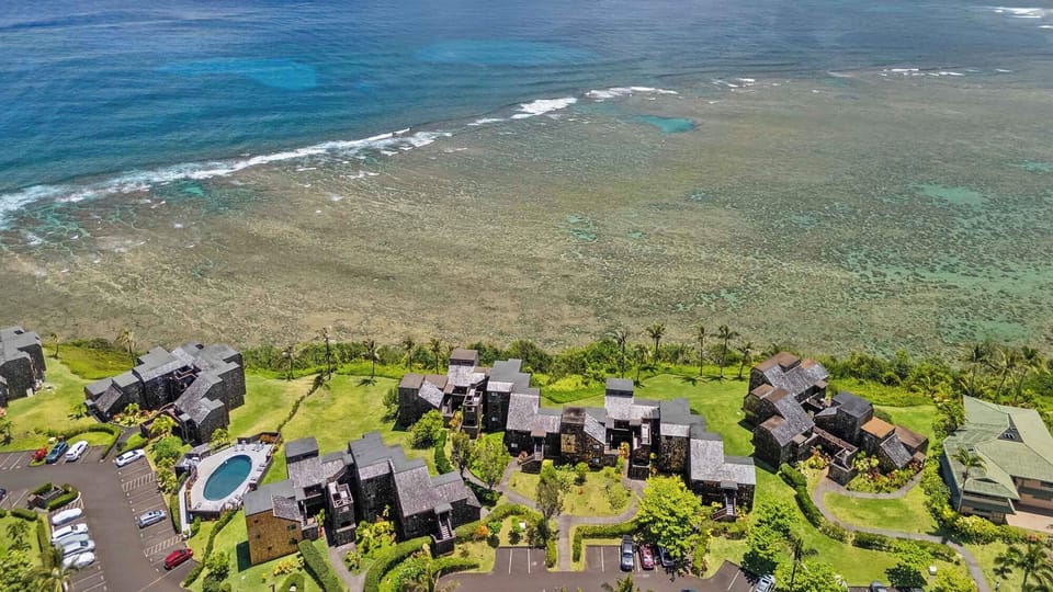 Sealodge at Princeville - Cliffside Oceanfront Resort Condos - Parrish Kauai