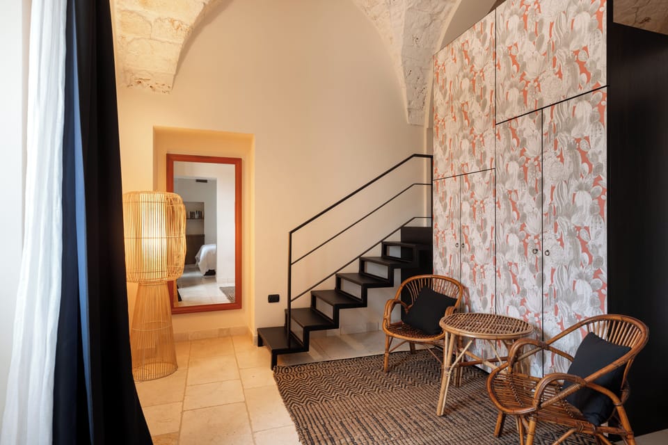 Family Suite | Minibar, WiFi (free), bed sheets