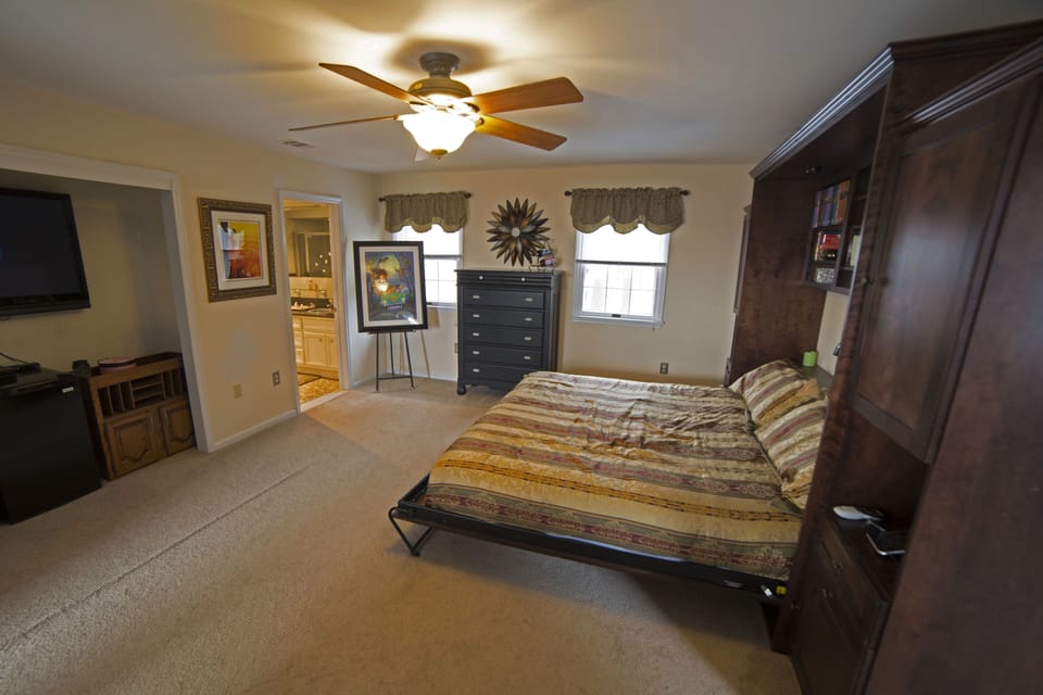 Orchid room with Murphy bed deployed